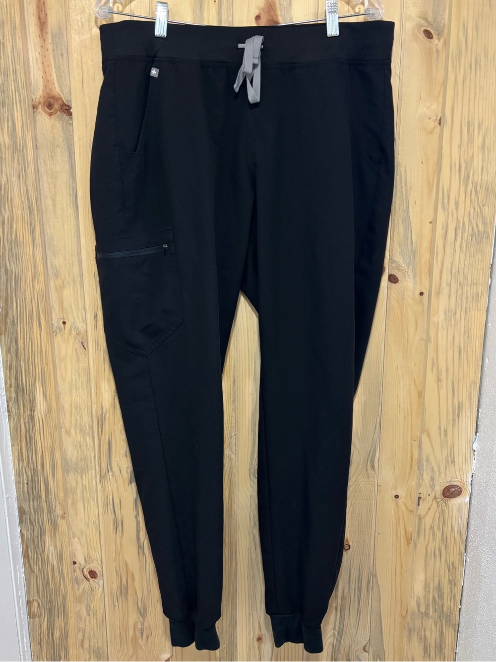 Figs Men's Black Jogger Sweatpants with Gray Drawstring